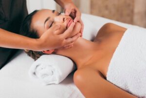 Salt Cave Face Lift Massage 30'