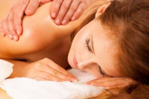 Salt Cave Back & Neck Massage 30'